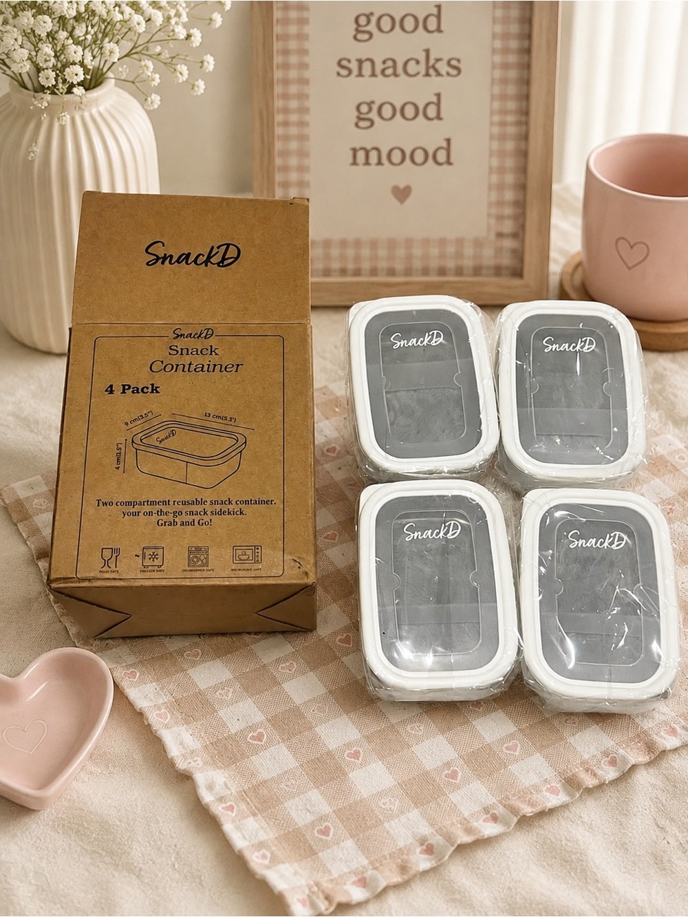 NWT SnackD 4-Pack Reusable 2-Compartment Snack Containers